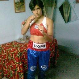 romiiinalopez's profile picture.