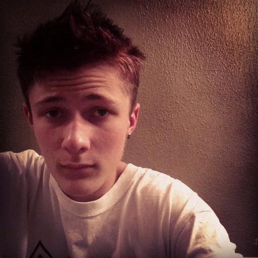 iParties_'s profile picture. I like it when you do that.