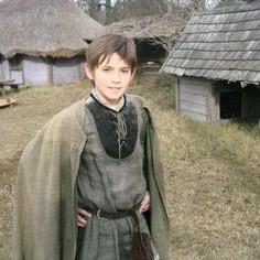 I am Ethan Forrester, first of my name and brother to Mira Forrester. All hail the king in the North, Robb Stark! {GoT/RP/OC/Single}