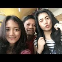 ajeng (@ajengnirasakti) 's Twitter Profile