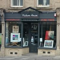 Heather Shenton (@pichousegallery) 's Twitter Profile