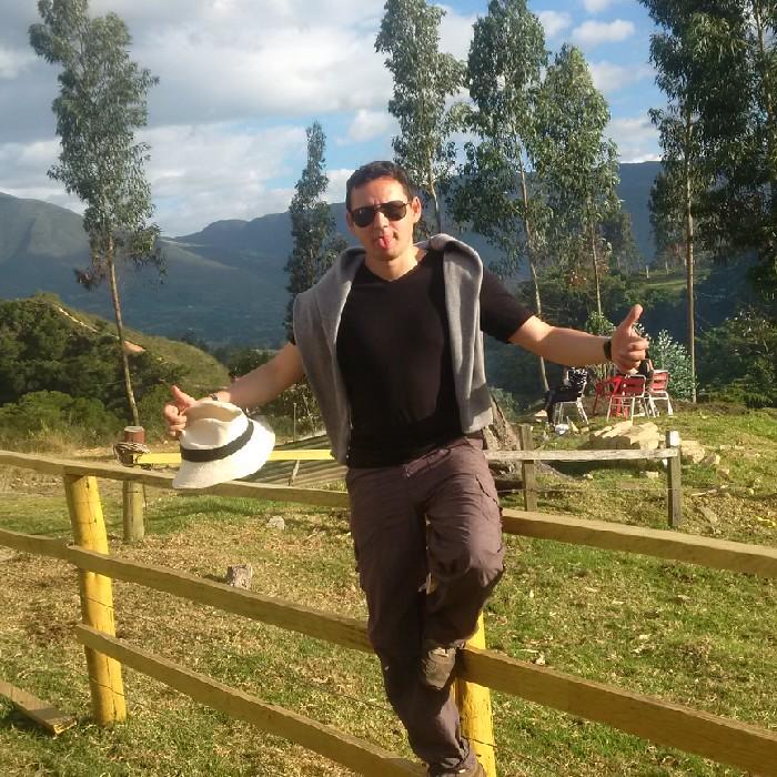 camilomorales_'s profile picture. Si quieres tener una opinión personal mía te invito a que me conozcas para que no tengas falsas expectativas.