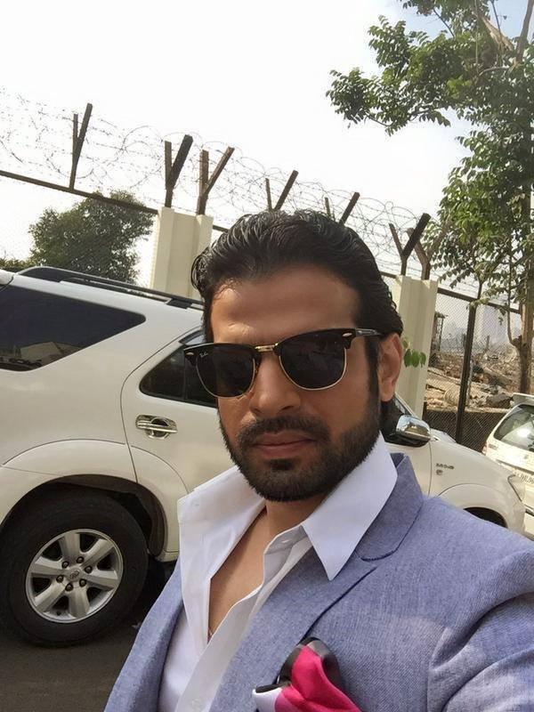 KaranPatel_FC's profile picture. Fanclub of the very handsome and charming Actor @TheKaranPatel
Follow us for all the latest news and updates on this charming gentleman!