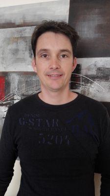 zolagtweet's profile picture. 