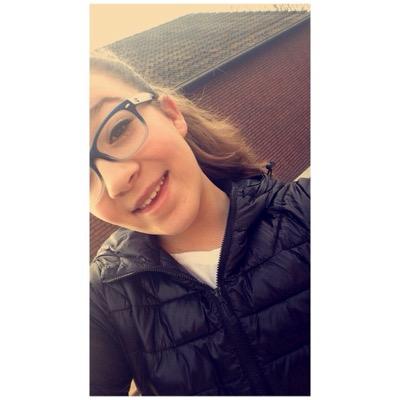 _Evieeex's profile picture. hoi