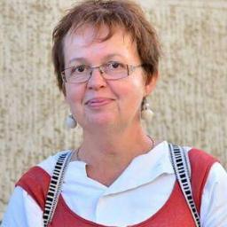 SzakadyKatalin's profile picture. Tanító