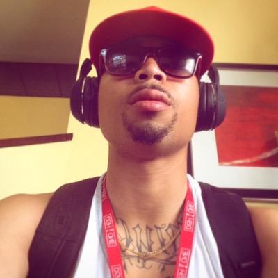 SkooBoyQuizzy's profile picture. 