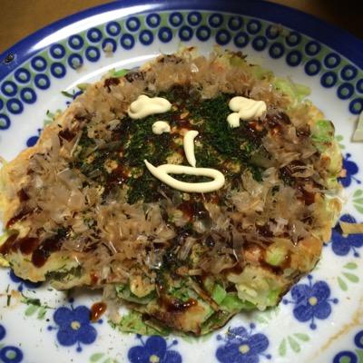 モロッコ系に似てます。ししゃもが好きです。でもししゃも以外も好きです。お好み焼きにかける程度の顔です。