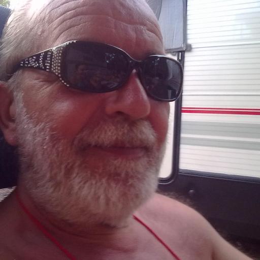CarloCentos's profile picture. 