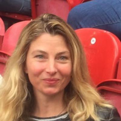 veldhoff's profile picture. Houdt van katten 🐈‍⬛ en is allergisch voor onrecht