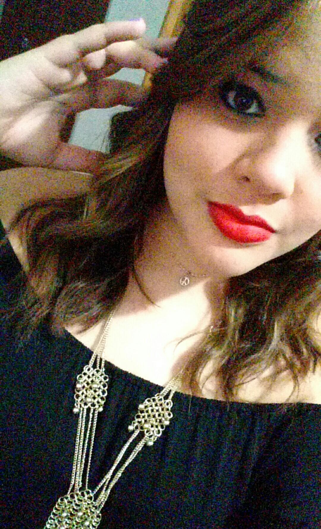 AnaBMena's profile picture. 