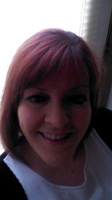 LorieAtSvelte's profile picture. Independent hairstylist/color expert