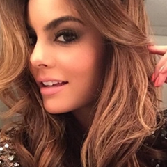 Fans de Ximena Navarrete Modelo, Actriz, Miss Universe 2010 ✨@ximenaNR followed me 03/05/2014✨