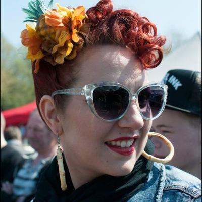 slides59's profile picture. Un jour quelqu'un m'a dit que j'étais un créateur de rêve, et modestement...c'est la définition qui me corresponds le mieux !