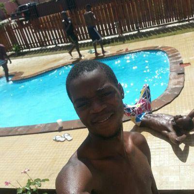 f2a1b3bc1d3d4a3's profile picture. IZIMAG