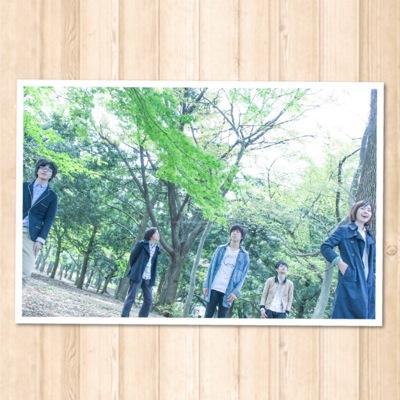 Hello_SMF's profile picture. ギターロックバンドSeptember Morning Face(April 7th)のアカウントです。法大WPB出身。Vo.&Gt.あきお Gt.&Vo.KT(@kutukowareru) Gt.&key.のりこ Ba.こすだ Dr.ちゃっぴー Voにウエダが加わるとApril 7thになります。