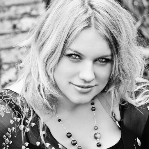 _machee's profile picture. 