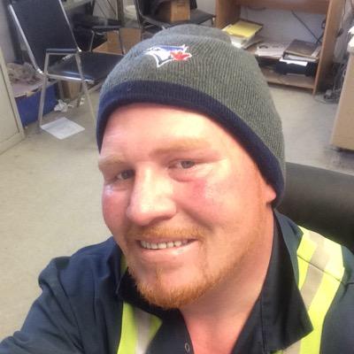 HeadMechanic001's profile picture. Licensed head mechanic making how to videos