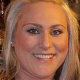 Former internet marketing executive who is now a full time mom, who home schools the kids and blogs part time.