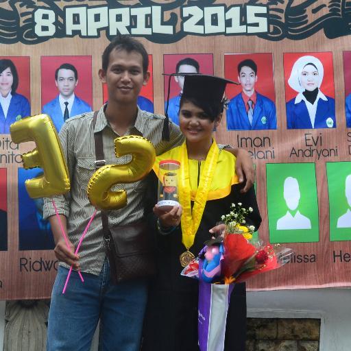 ian_batak's profile picture. Evi Andryani R