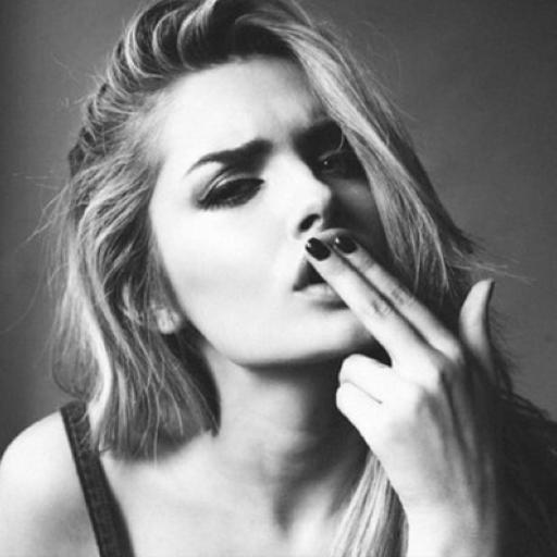 IzaTyTy's profile picture. 