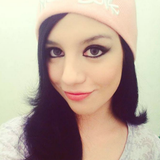 Anahiperez77's profile picture. Aquí te estaré esperando aunque de dolor me muera.