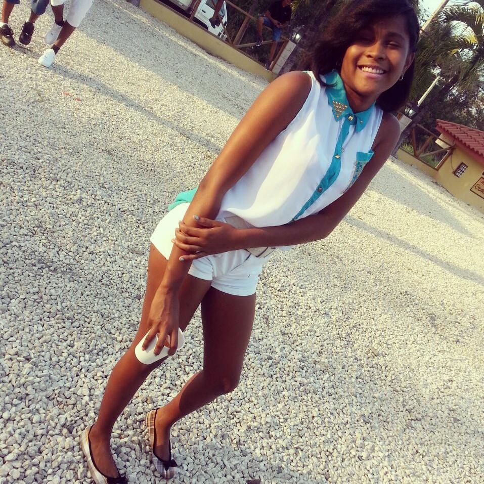 Yoanni123's profile picture. Esk Ser Una NeGra Linda Es CompliicadO Amoo Mii Presentte (C&Y) #ILoveYow Sii No Aguantas El Voltaje D'Etta NeGra Retirese #YO_Soy_Yoo...