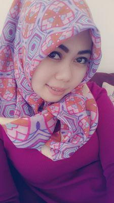 NurMalitha90's profile picture. 