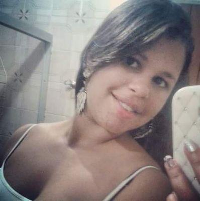 egabrielle47's profile picture. Eu prefiro ser essa metamorfose ambulante , do que ter aquela velha opinião formada sobre tudo.