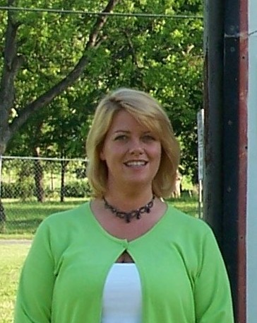 cindersue's profile picture. Overstressed doctoral candidate who can see the light at the end of the tunnel.