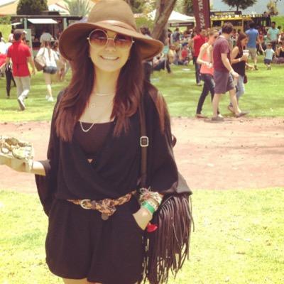 tatianacs33's profile picture. 