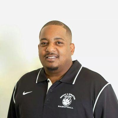 Director of 7 Cities Elite AAU program. Youth TRAINER & MENTOR. Head jv voach at Bryant and Stratton College.