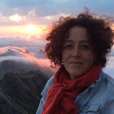 Trabajadora Social en Cooperación Internacional y, por supuesto, en Servicios Sociales.