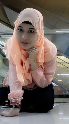 susiliana12's profile picture. 