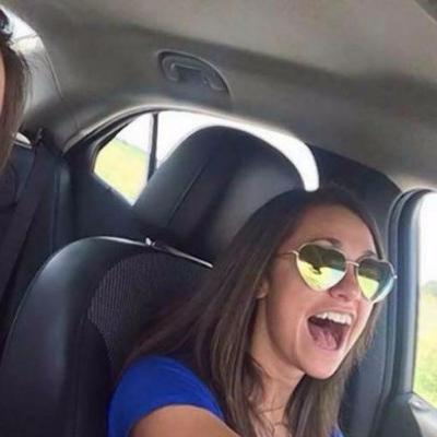 PerlaPerlita23's profile picture. Viajar sirve para ajustar la imaginación a la realidad, y para ver las cosas como son en vez de pensar cómo serán