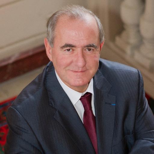 Ancien ministre de la Ville, Membre honoraire du Parlement