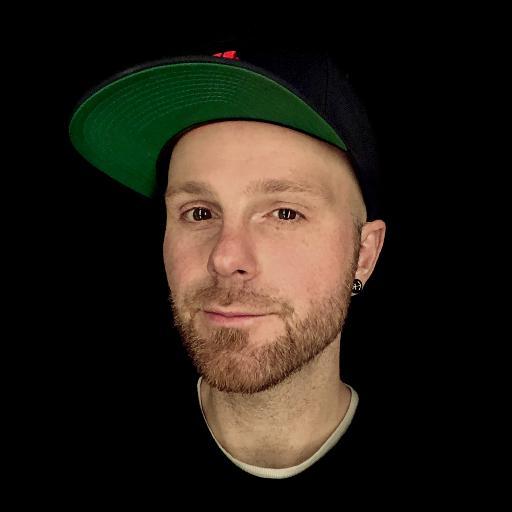 mukone's profile picture. I´m an hybrid Sr. Art Director, working at s&f hamburg