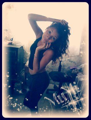 CanterosDenise's profile picture. MuMi