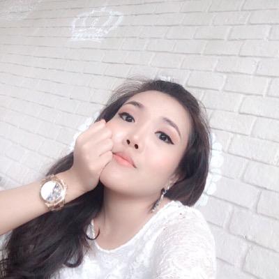 poupae_'s profile picture. 