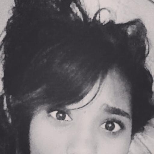 ''sonríe aunque no tengas motivos''             ☺