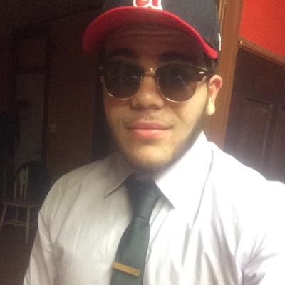 itsquiles's profile picture. if you really need to you can ask about me