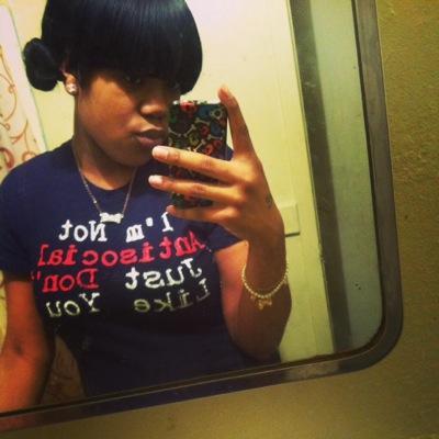 how can a pretty girl be so gangster ? fuck niggas get money . fuck bitches they move funny !
