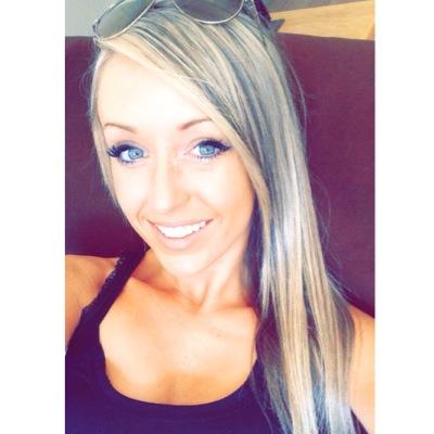 JennyKeenan_'s profile picture. Life's too short to be anything but happy