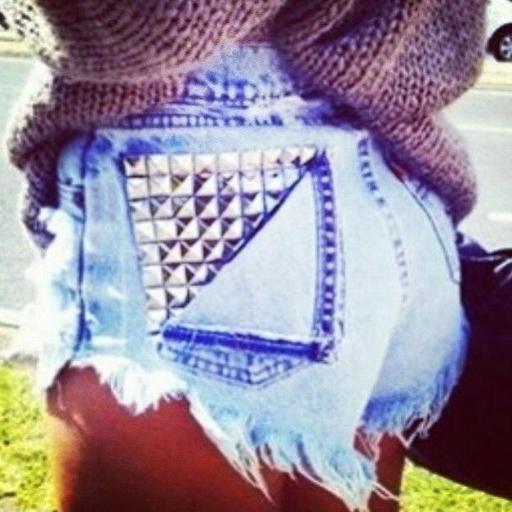 We are an online fashion boutique specialising in Customised Vintage Levi Shorts ❤ Email:jaggededgevintage@gmail.com