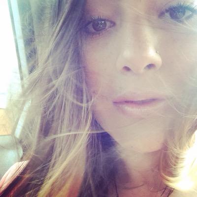 anieksi's profile picture. Diseño de modas, mi amor.