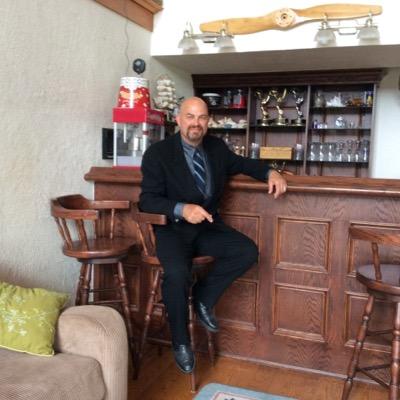 DaveAllamby's profile picture. Five Time Emmy Award Winning Cottage Dweller.
