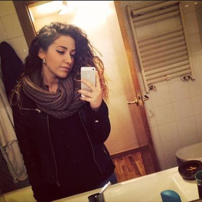 Estudiante de CAFD. Impredecible. Cuando pasas de las cosas, es cuando las cosas pasan. ImparableZ.