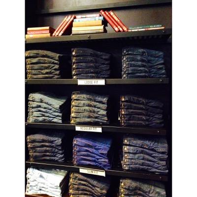 CHvillavo's profile picture. Tienda de ropa, ofrece prendas de alta calidad.