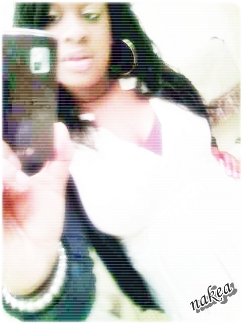 harajukubreezy's profile picture. im nakea. take it or leave it.
     -harajukubreezy.