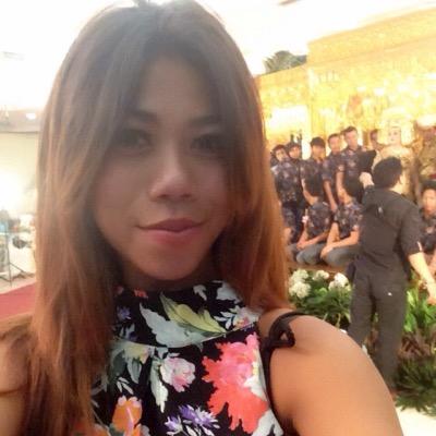 onlyvia's profile picture. when u start, u must go in front :)))